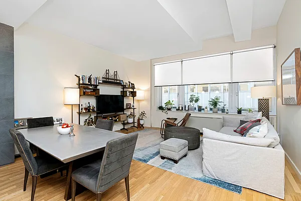 Rented by Compass | media 13