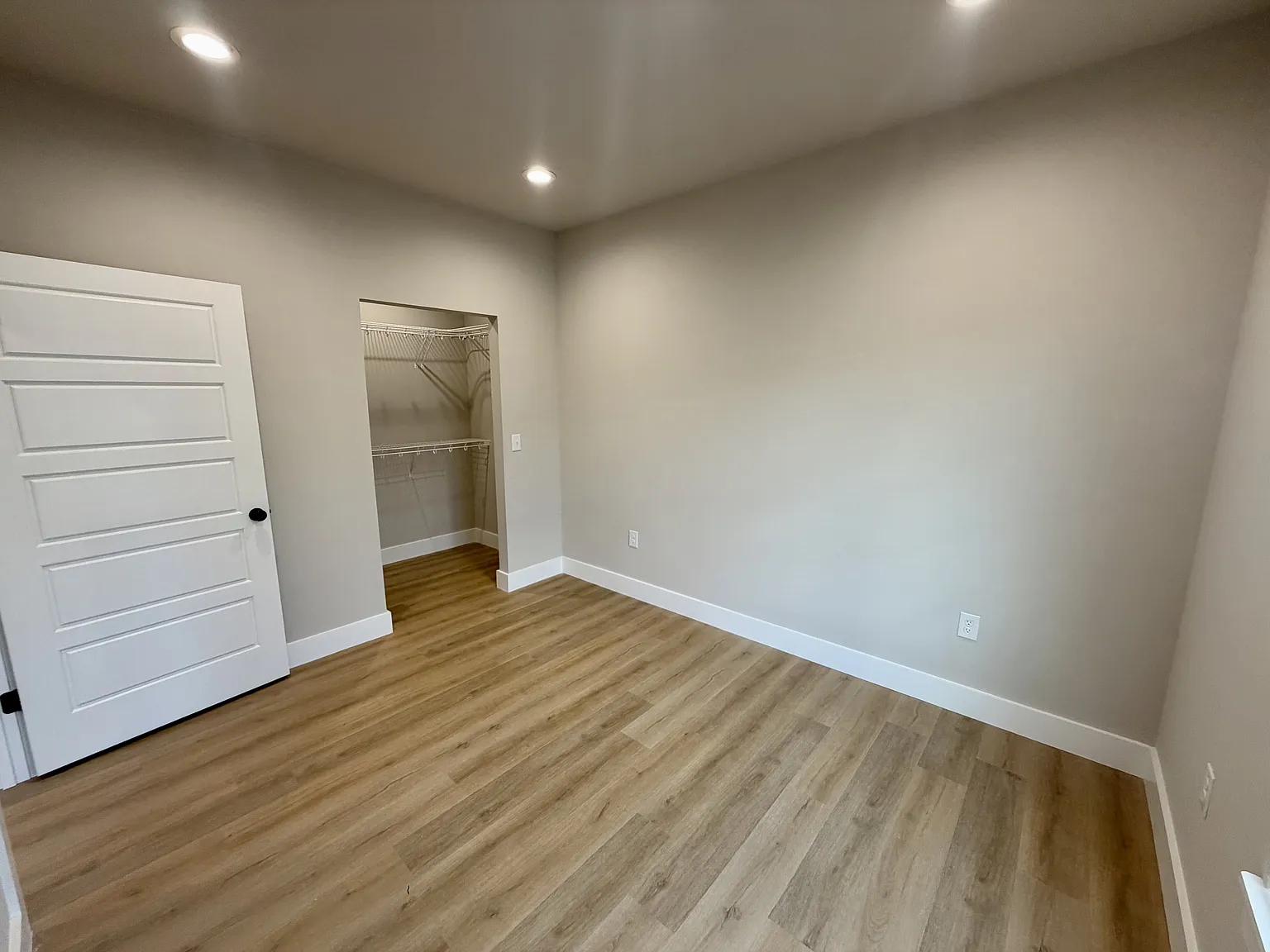 263 Valley Way - 115 — Photo 4