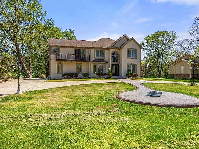 3129 Bendelow Rd — Photo 37