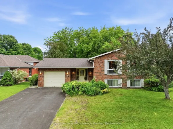 4 Morrow Ave, Brighton, ON K0K 1H0
