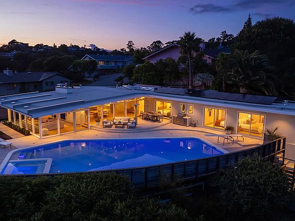 5th image of 122 Altura Way