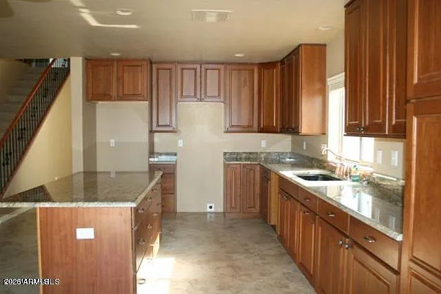 1730 E Cortez Dr — Photo 8