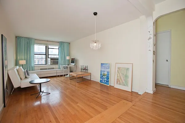 Sold by Olshan Realty | media 8