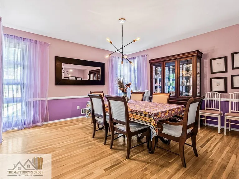 5177 Stratham Dr — Photo 4
