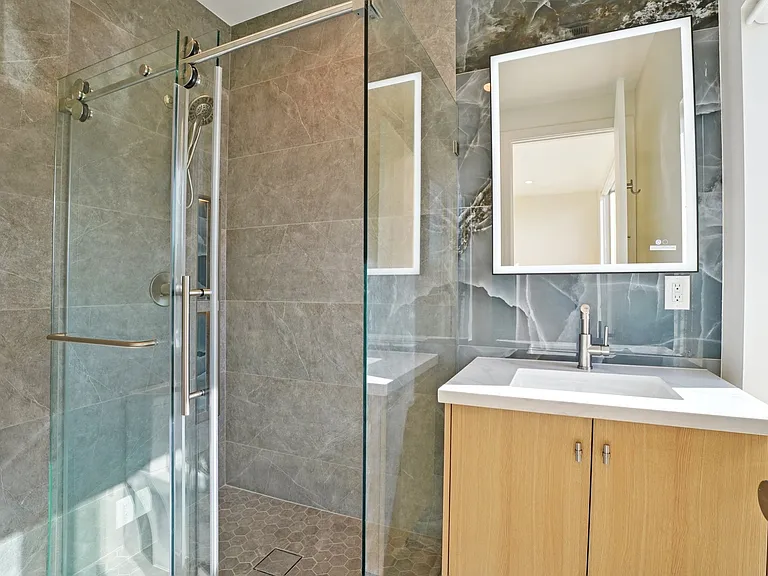 6162 Oak Crest Way #6162 — Photo 33