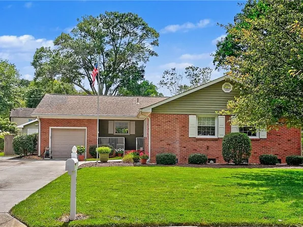 620 Nottingham Dr, Virginia Beach, VA 23452