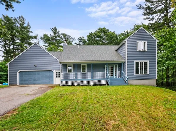 24 Cherry St, Halifax, MA 02338