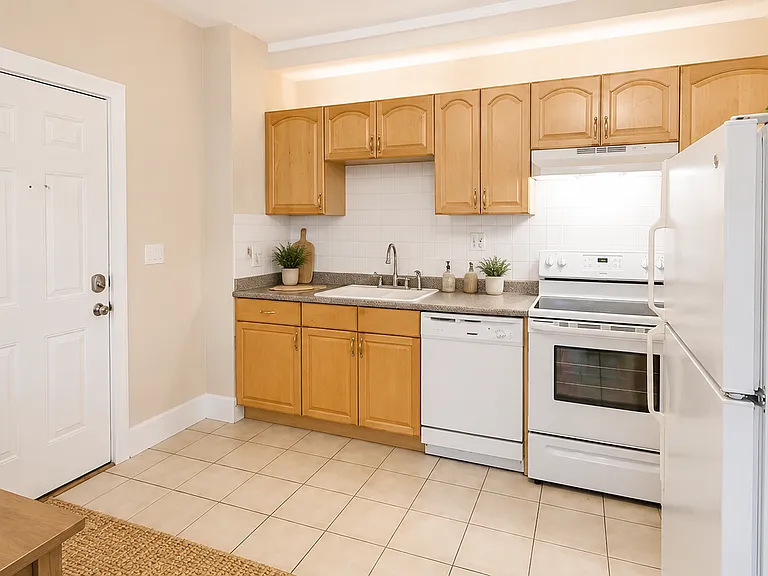 38C Bond St #2R — Photo 5