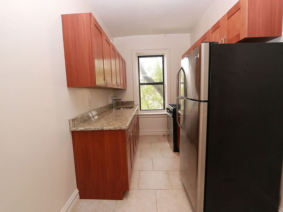 1st image of 555 Ovington Ave APT 46B