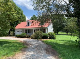 4556 Greenfield Dr, Cookeville, TN 38501