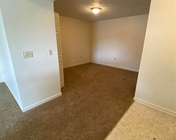 124 Alycia Dr — Photo 13