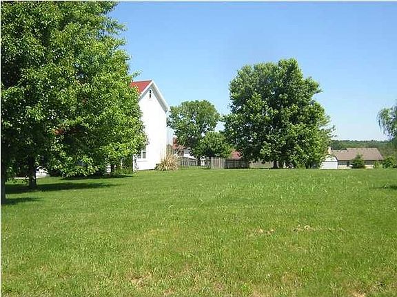 Large 1 acre lot