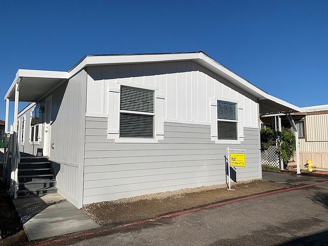 1st image of 2420 Palm Ave Space 49