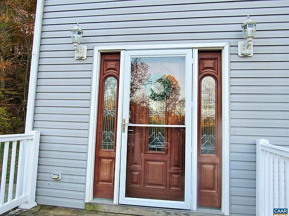 4th image of 44 Castle Creek Ln