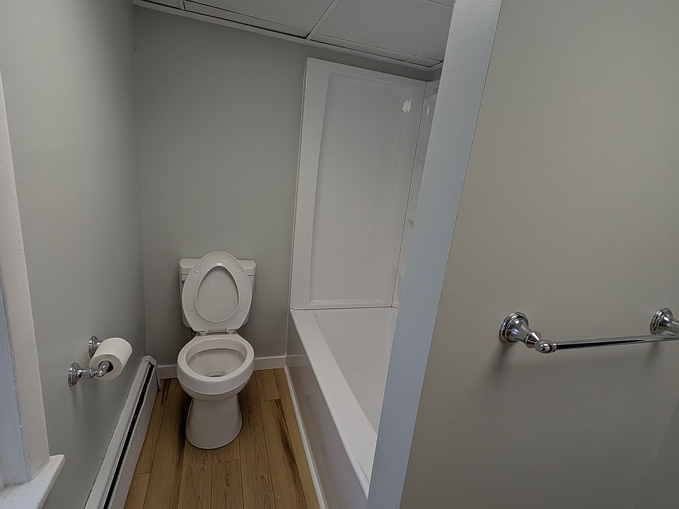 1st image of 1992 Fair Rd #2