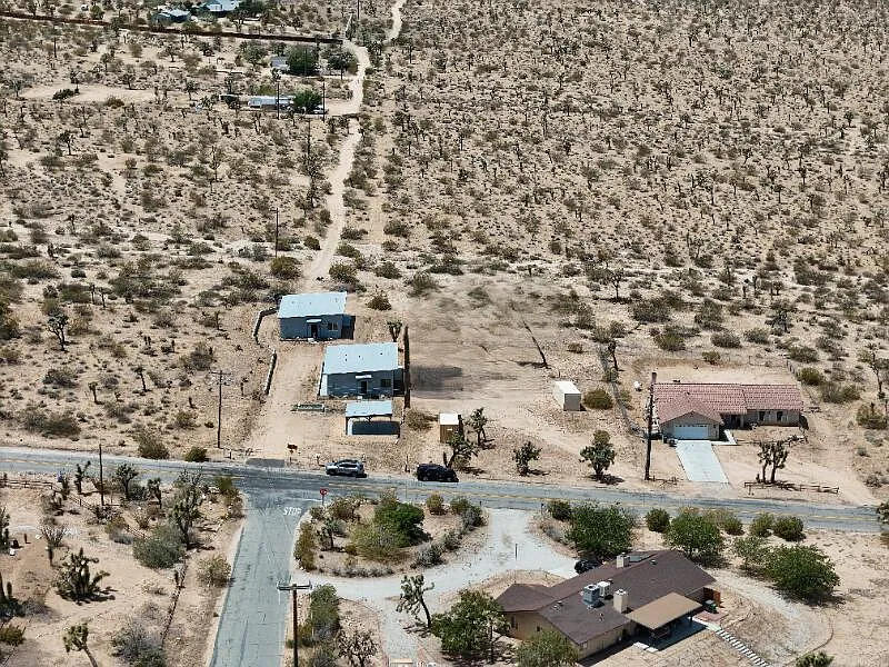 7608 Olympic Rd — Photo 3