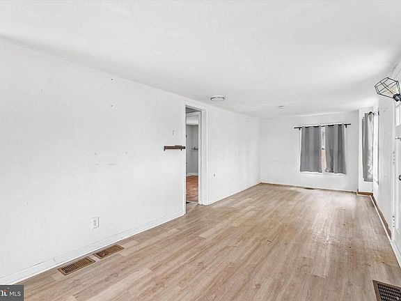 4th image of 56 Reifsnyder Rd