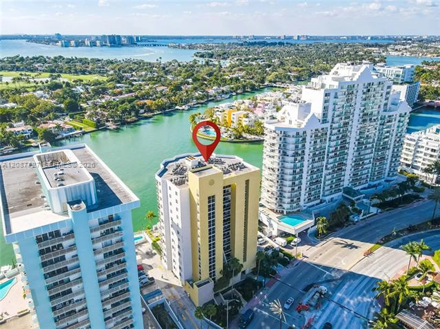 5880 Collins Ave cu-PH3, Miami Beach, FL 33140 — Photo 3