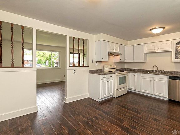 5th image of 327 Astor Ave