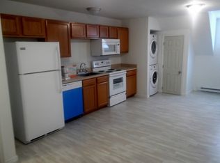 56 Pear Rd APT 4, Mohrsville, PA 19541