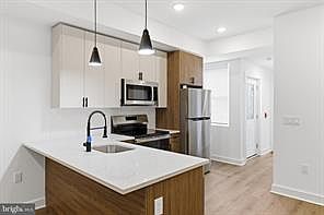 5th image of 2643 N 6th St #1