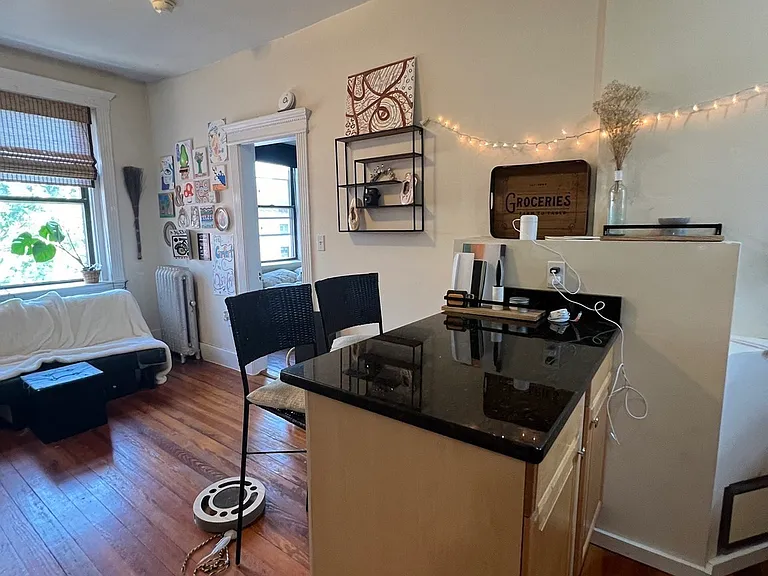65 Burbank St #24 — Photo 2