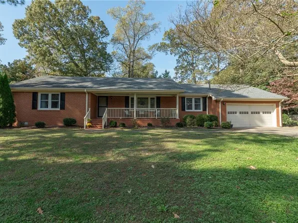 805 Sheraton Dr, Virginia Beach, VA 23452