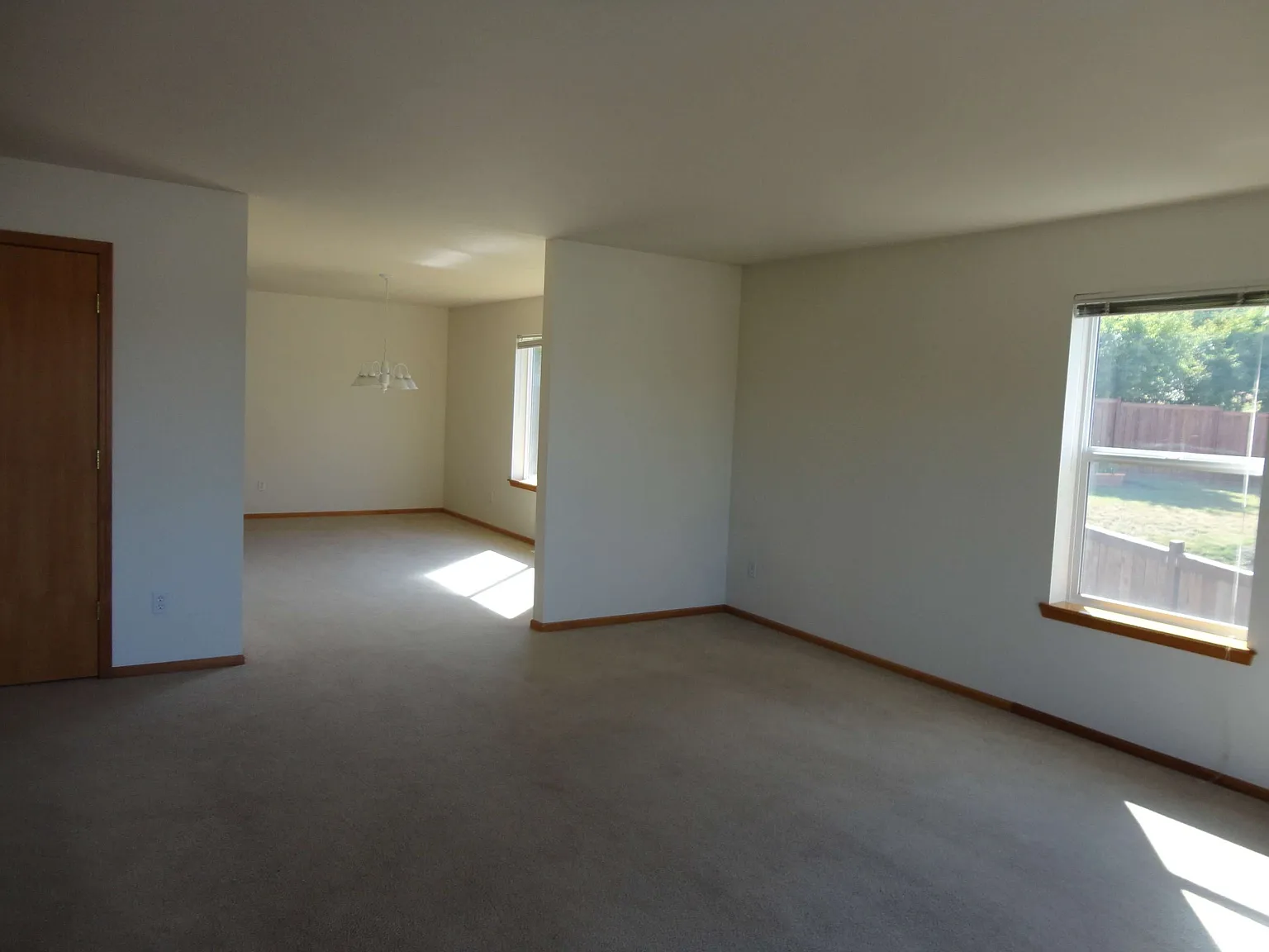 1588 Brook Edge Ct — Photo 3
