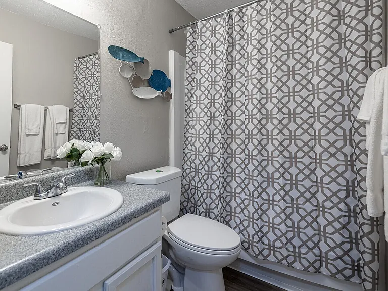 Residences at Overlook — Photo 17