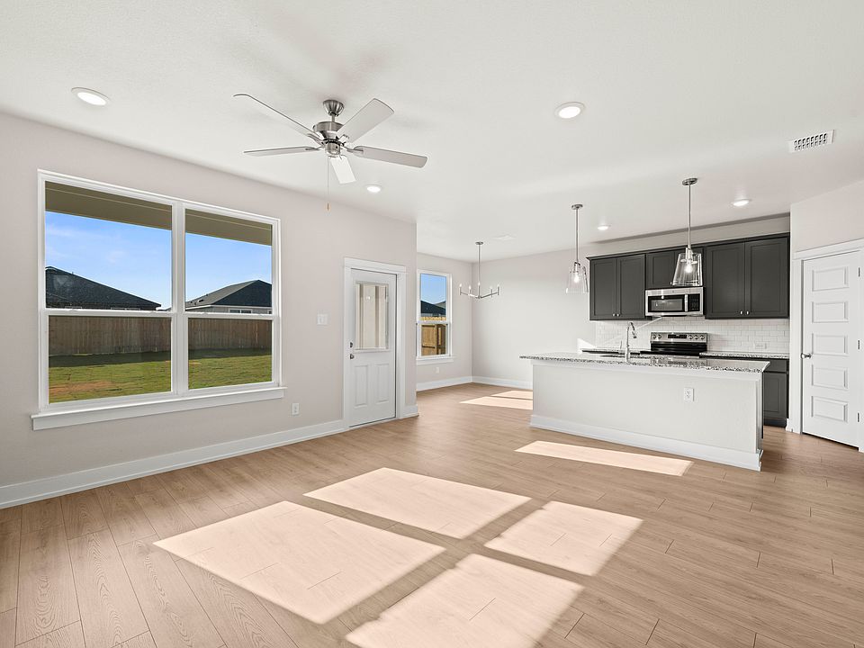 2nd image of 1217 Peppermint Dr
