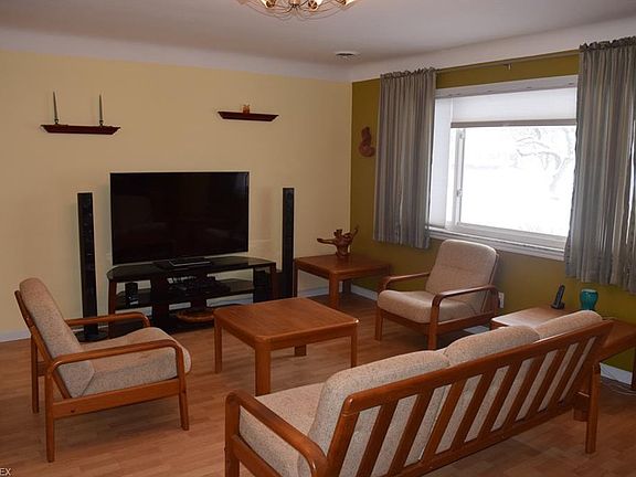 2nd image of 1056 Stanwell Dr