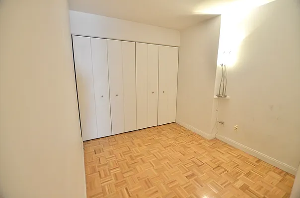 Rented by Douglas Elliman | media 19