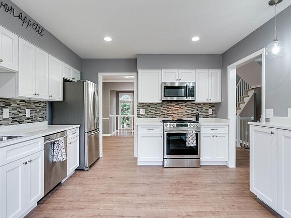 2nd image of 5119 Kenside Ct