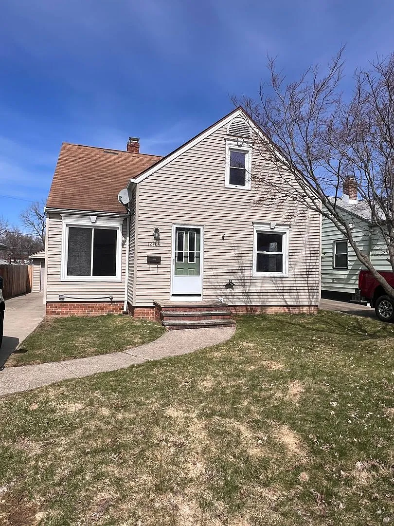 Section 8 Welcome Newly Updated 3-Bedroom / 2-Bath Home — Photo 1