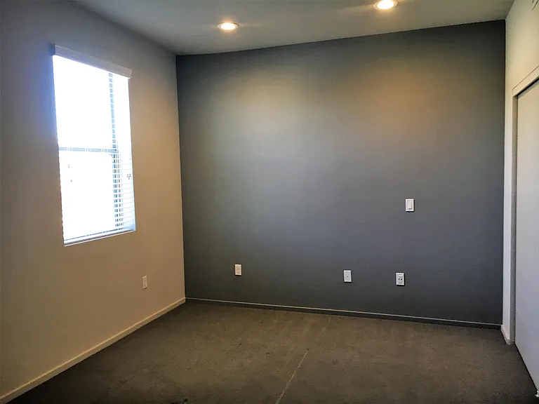 982 E Park Modern Dr — Photo 10