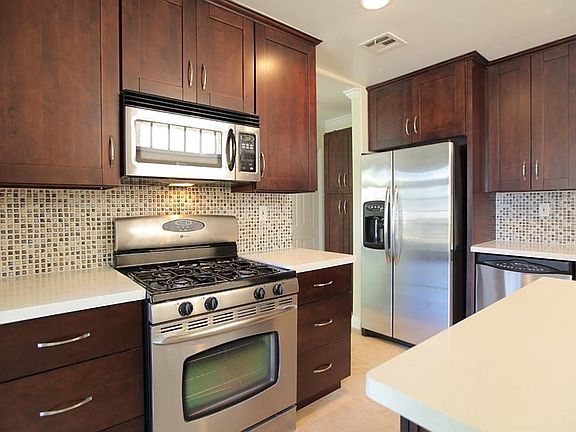 4th image of 1645 Camden Ave APT 201