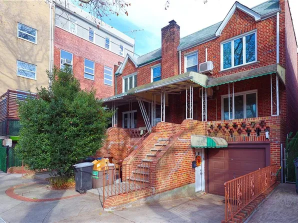 2415 East 27th Street image 3 of 37