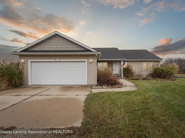 5919 S Clinton Trl, Eaton Rapids, MI 48827