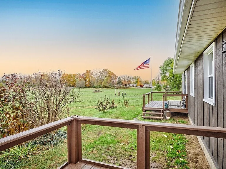 601 Rizek Dr #5B — Photo 3