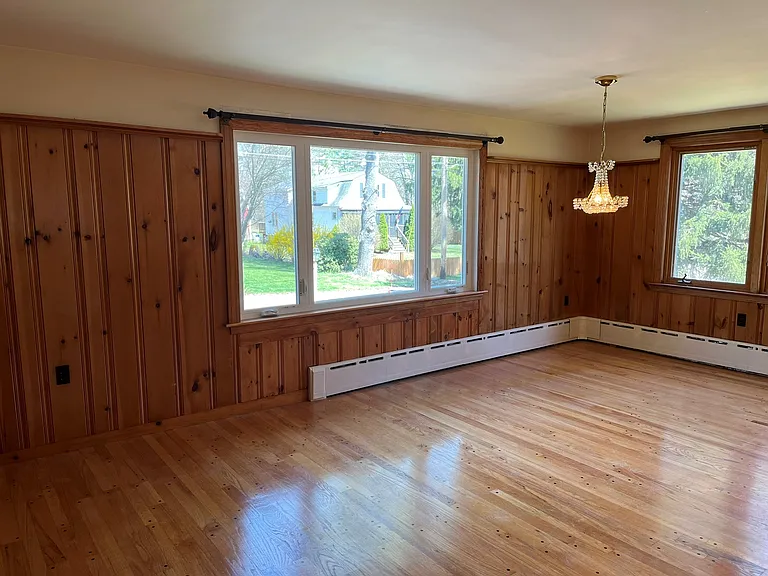 7 Rosewood Ave — Photo 5
