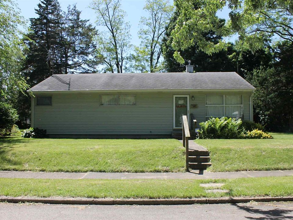 1st image of 2209 S Glen St