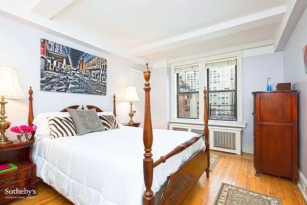 Sold by Sotheby's International Realty | media 4