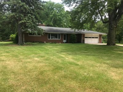 7933 E Gleneagle Dr, Kalamazoo, MI, 49048