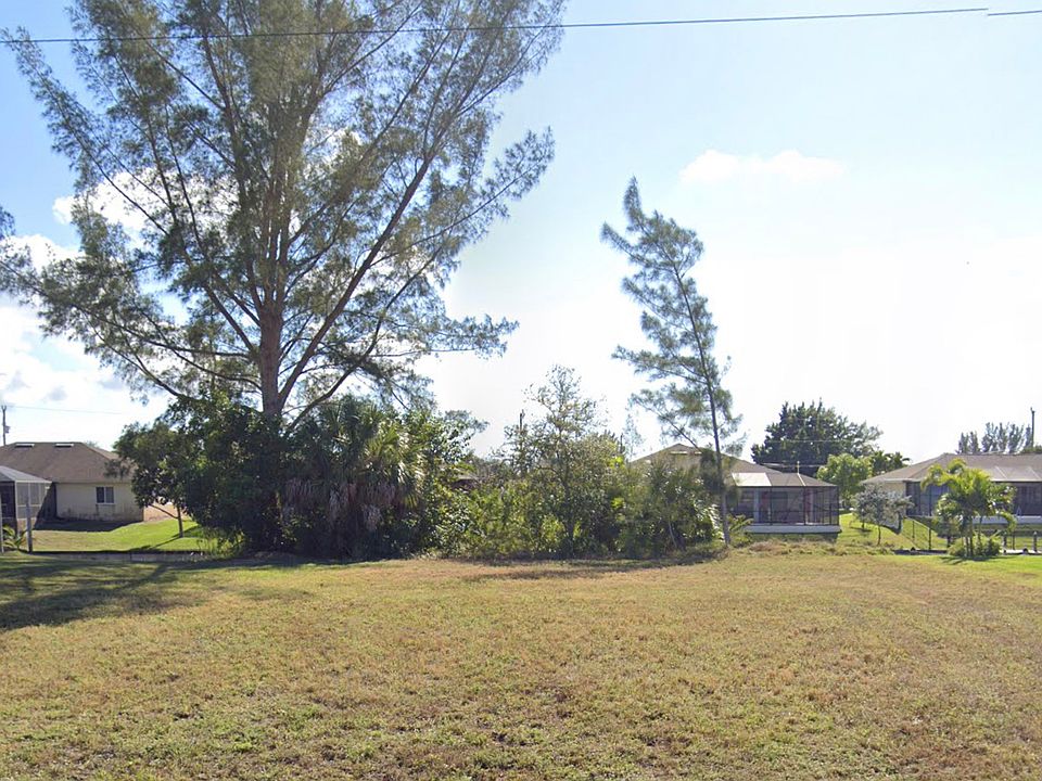 1st image of 416 SE 13th Ter
