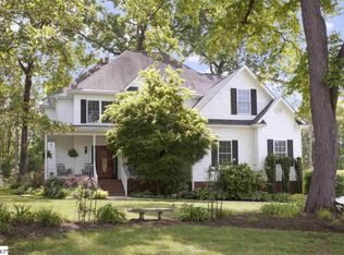 121 Karla Ct, Fountain Inn, SC 29644