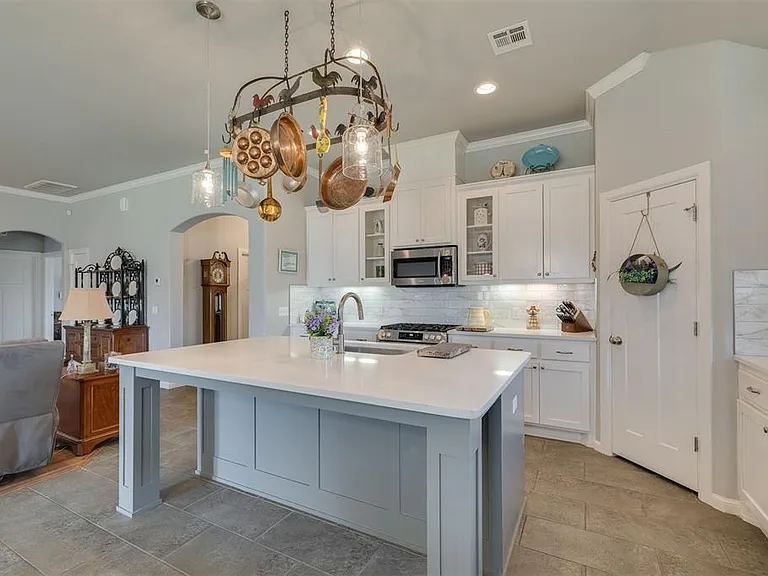 18500 Summer Grove Ave — Photo 11