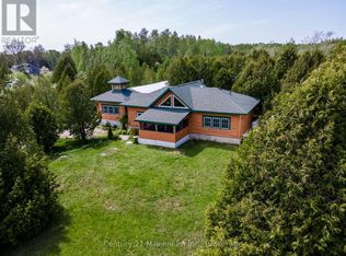 25 Maple Golf Cres, Northern Bruce Peninsula, ON N0H 2R0