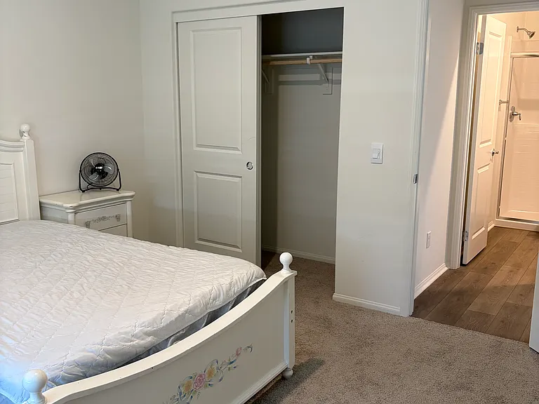 2030 Giovanna St — Photo 4