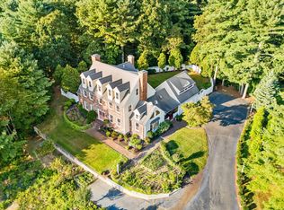 17 Old Landing Rd, Pembroke, MA 02359