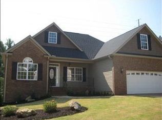 306 Glencrest Ct, Greer, SC 29650
